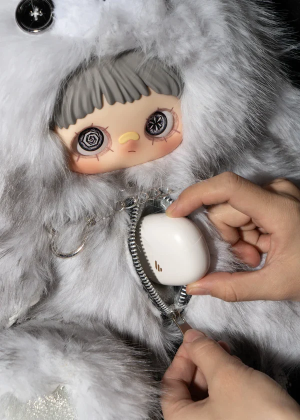 MayMei - Rebel Doll 400% Series Plush Backpack Blind Box - Image 14