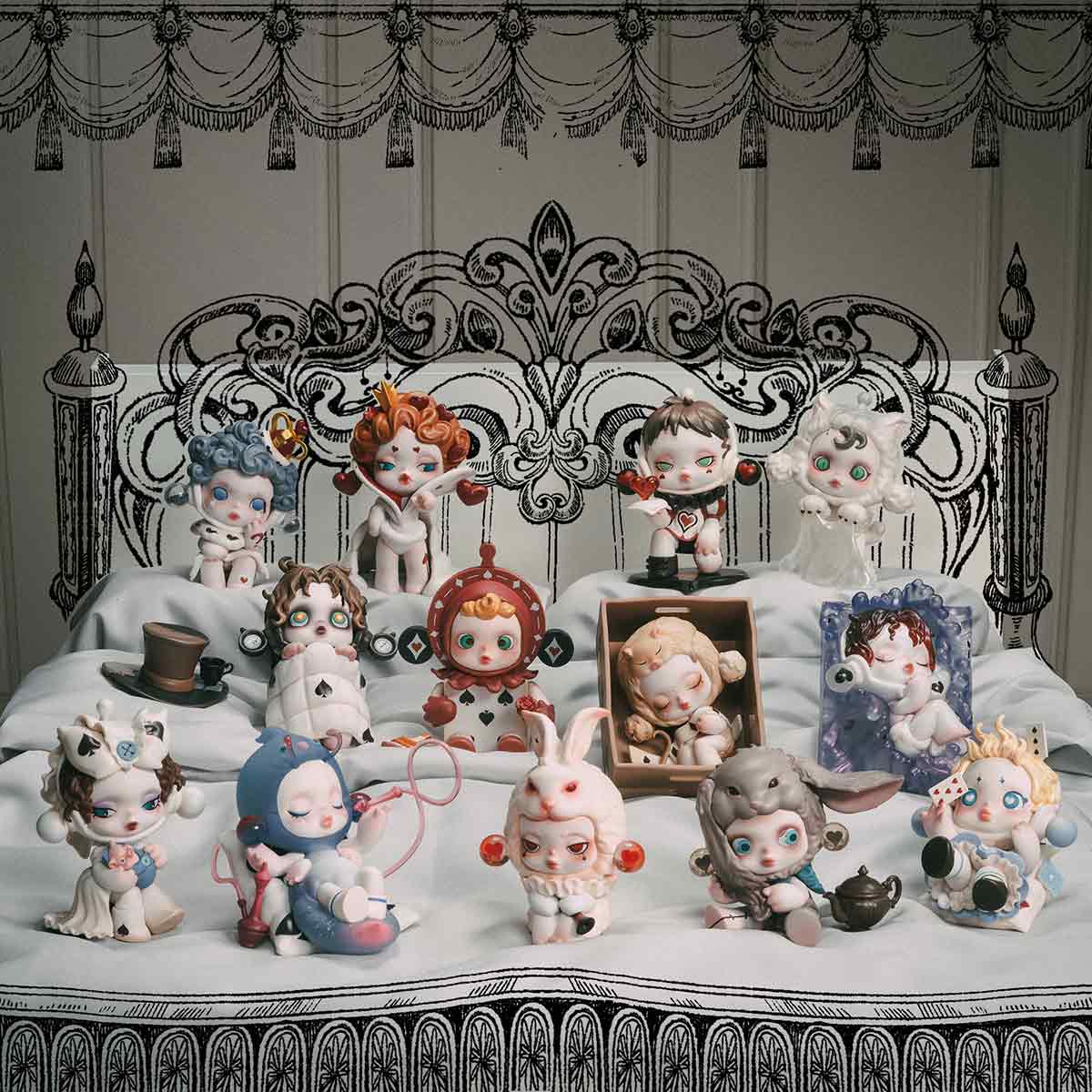 POP MART: SKULLPANDA Everyday Wonderland Series Figure