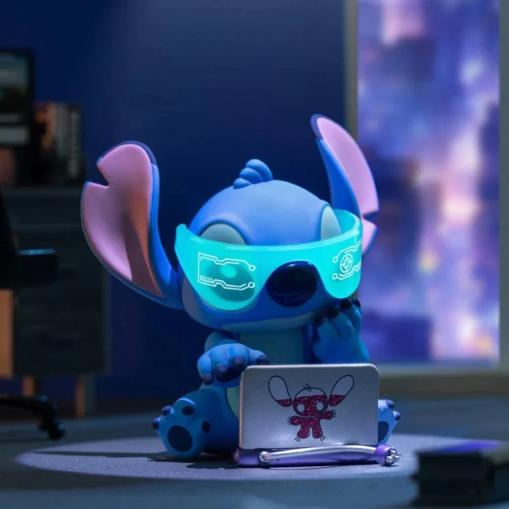 Top Toy x Disney - Stitch's City Adventure Figure Series - Image 3
